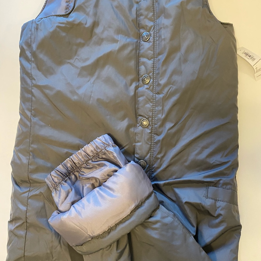 Boys size 5t snow suit